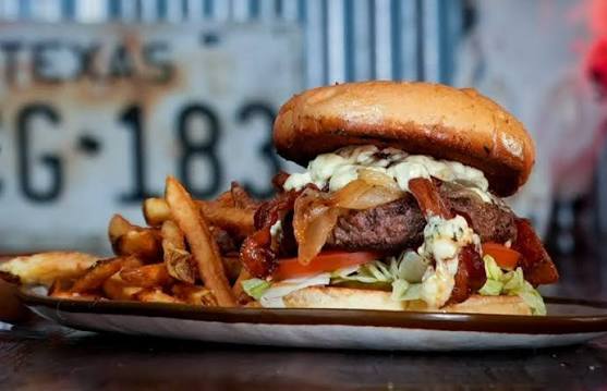 Restaurant review: Fred’s Texas Cafe North, 2011