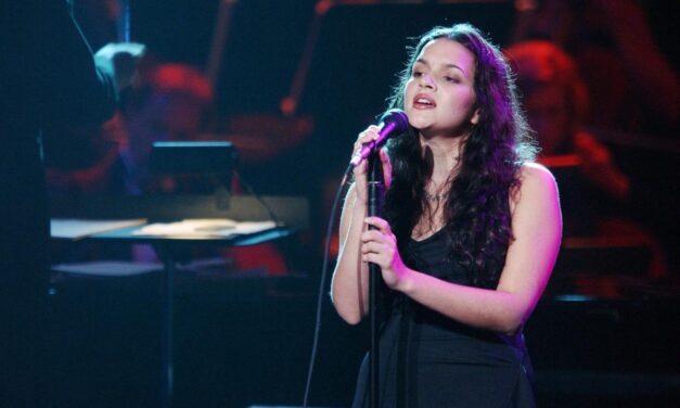 Concert review: Norah Jones at Majestic Theatre, 2002