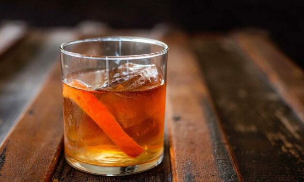Fort Worth hospitality vets opening bar in River District